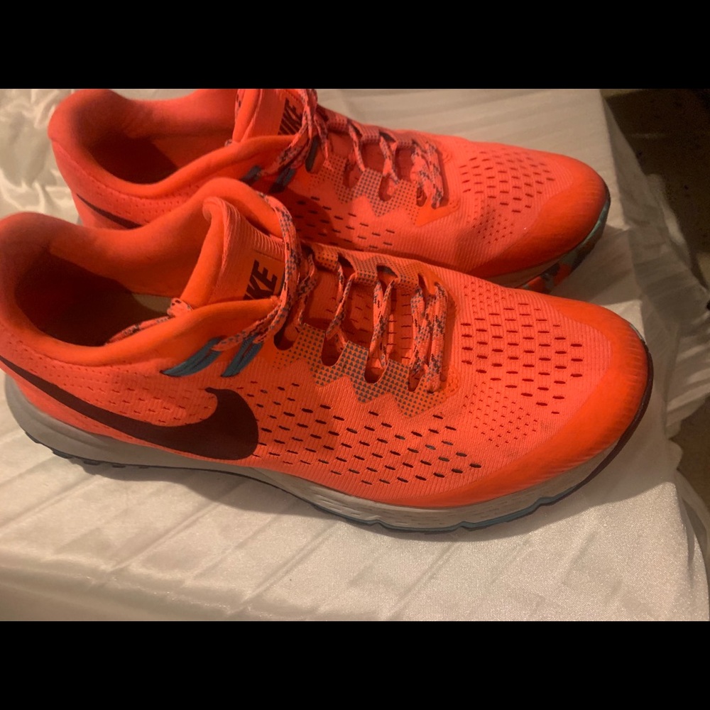 Nike running shoes - Picture 3 of 6